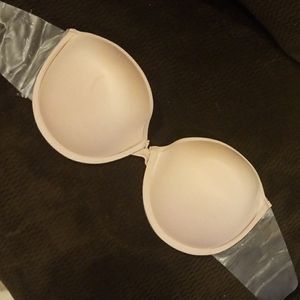 Strapless/backless bra